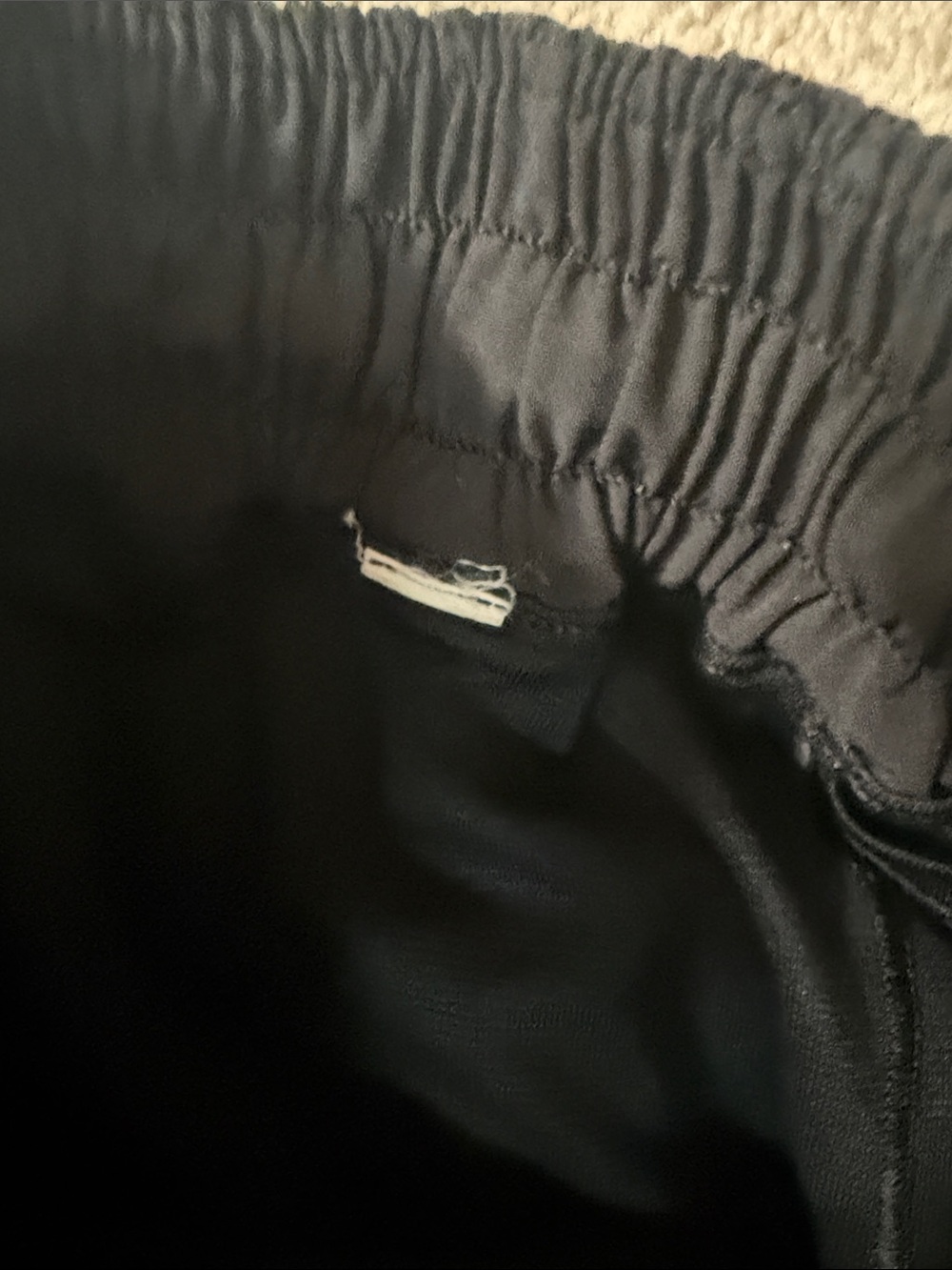 lululemon athletica Women's Hotty Hot low rise, 2.5” Shorts - Picture 3 of 3